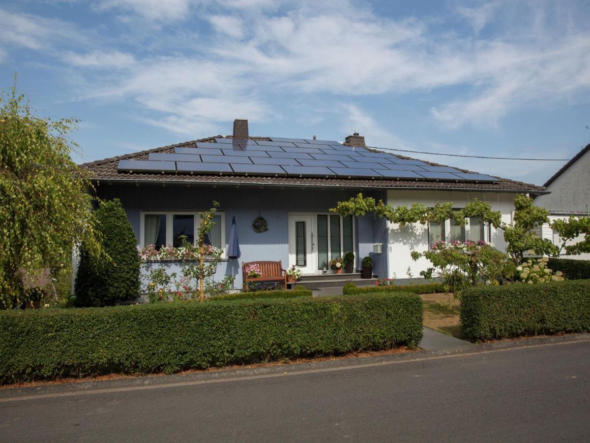 Apartment In Niederehe Near The Forest Üxheim Exterior foto